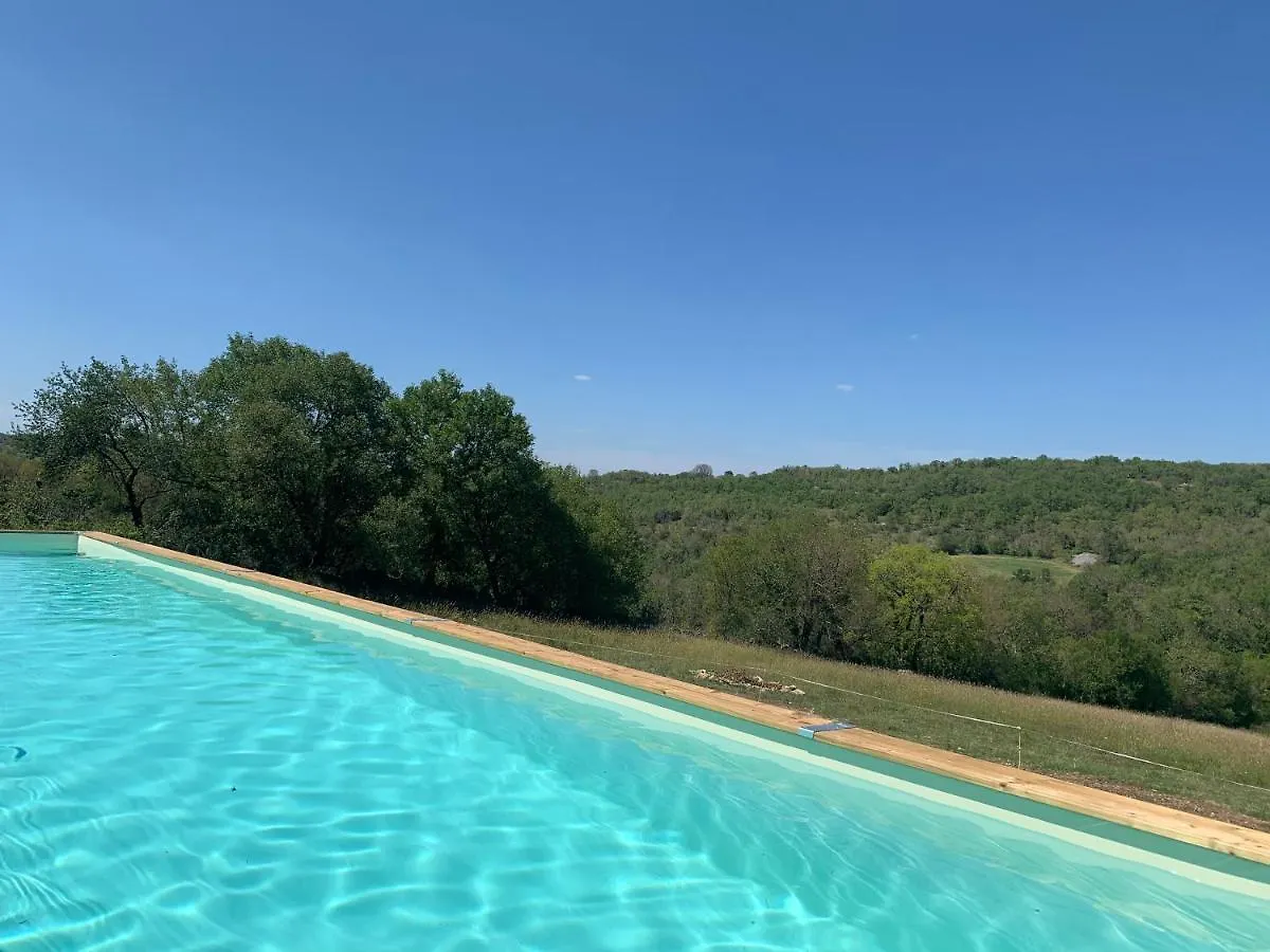 Chambres D'Hotes Pech Blanc Calvignac 3*,