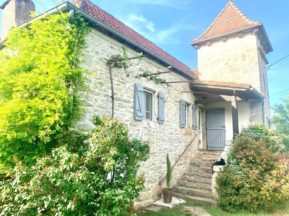 Chambres D'Hotes Pech Blanc Calvignac 3*,