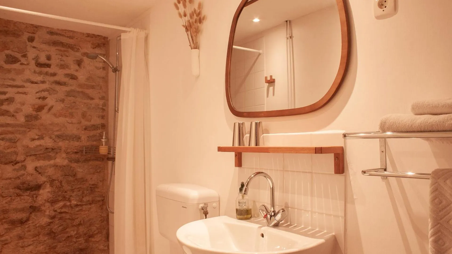 Chambres D'Hotes Pech Blanc Calvignac 3*,  France