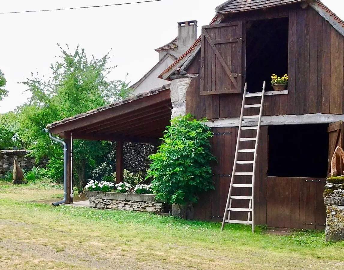 Chambres D'Hotes Pech Blanc Calvignac Bed & Breakfast