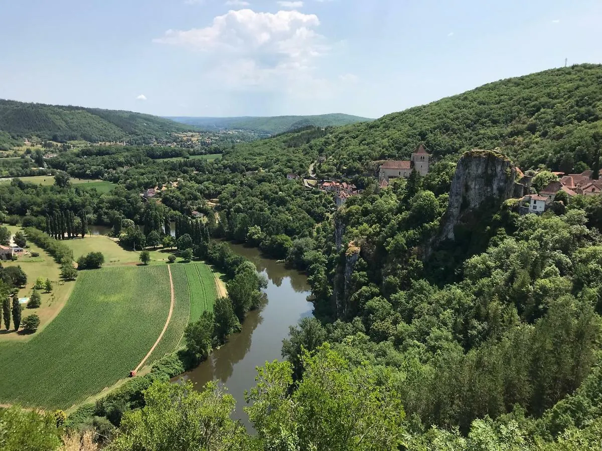 Chambres D'Hotes Pech Blanc Calvignac 3*,